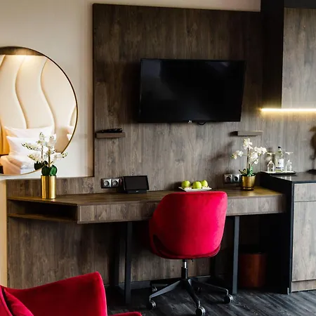 Plaza Premium Timmendorfer Hotel 4*