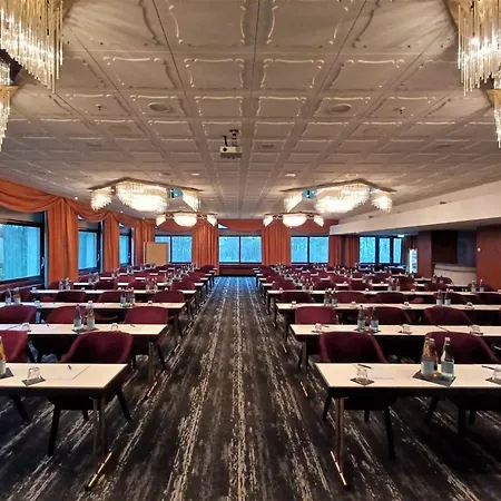 Plaza Premium Timmendorfer 4* تيميندورفير ستراند