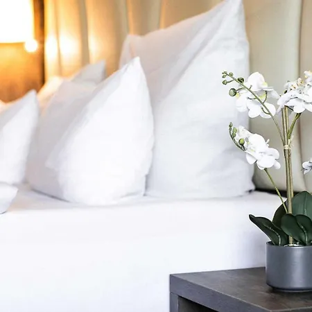 Plaza Premium Timmendorfer فندق 4*