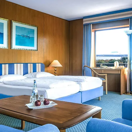 Plaza Premium Timmendorfer Hotell 4*