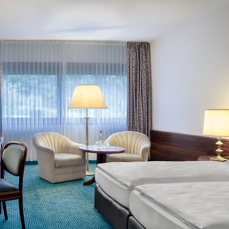 Plaza Premium Timmendorfer 4*