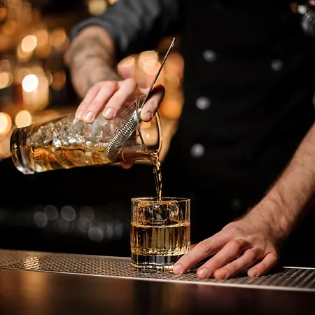 Plaza Premium Timmendorfer Hotel